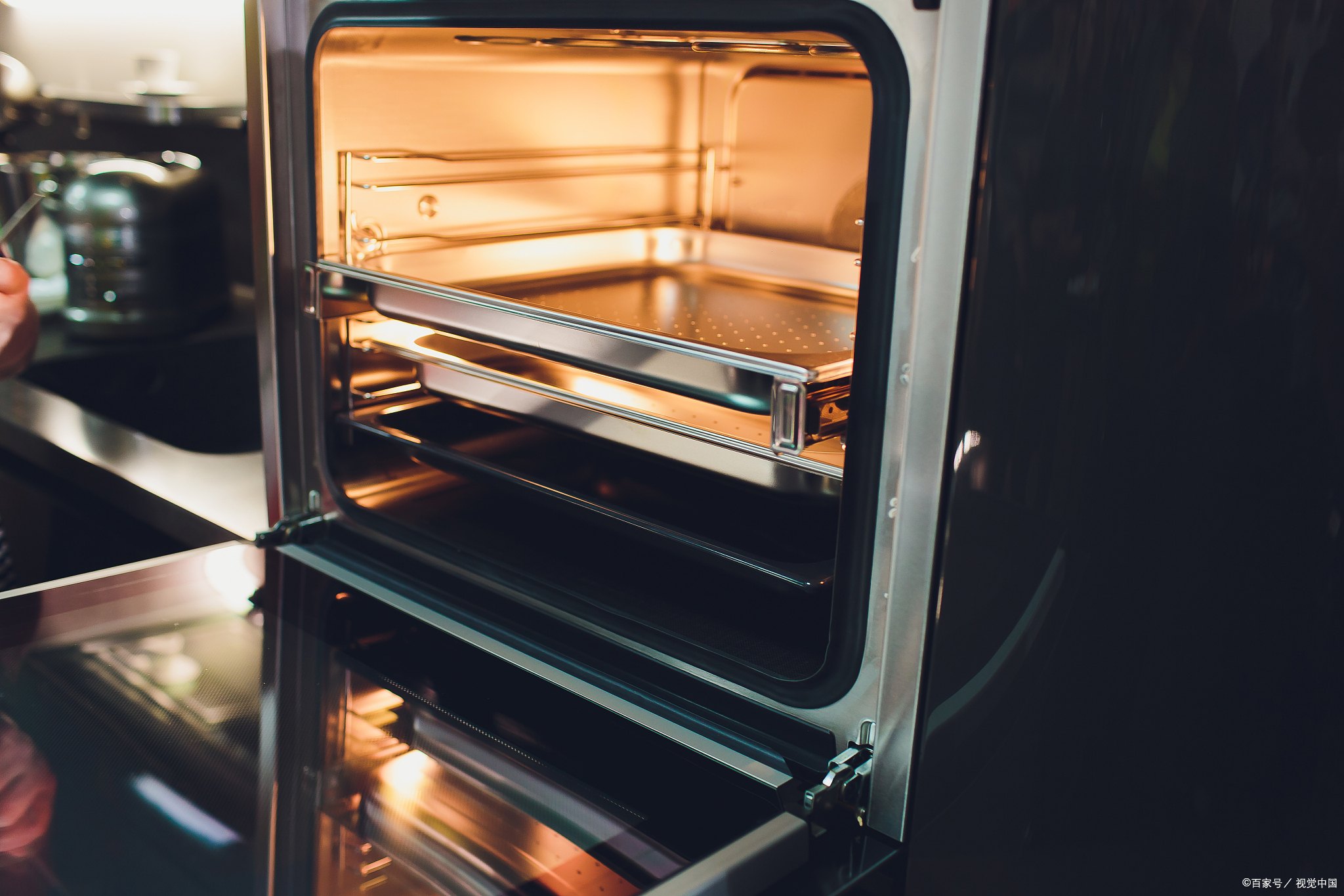 reheating heating element for bread oven