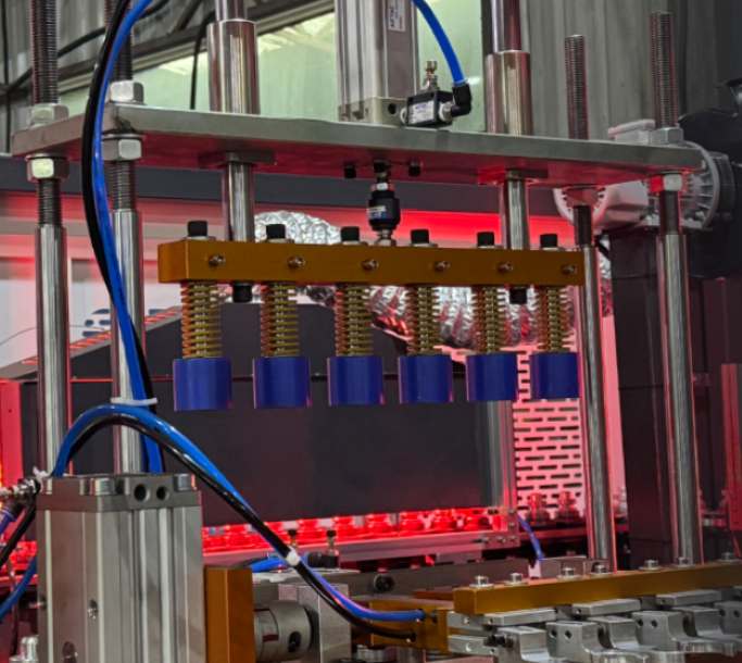 Voltage regulator for PET heater